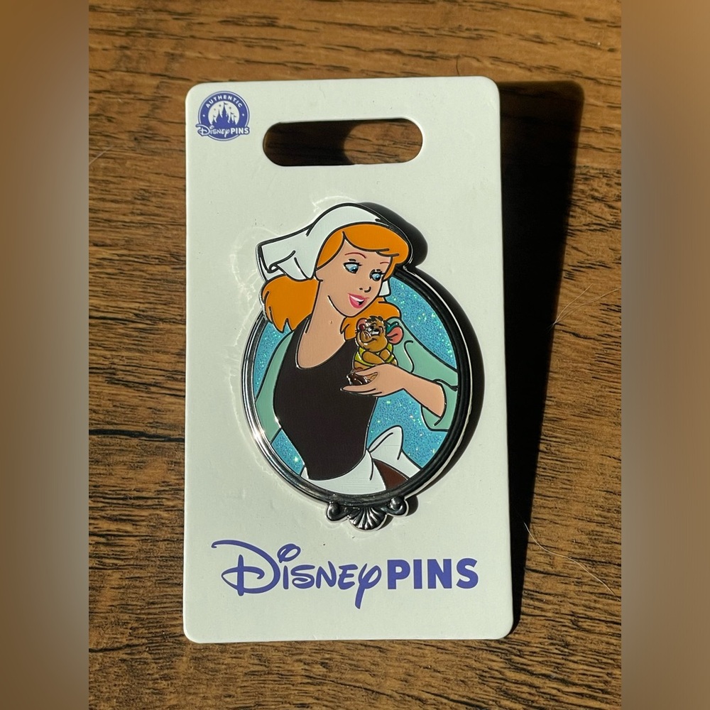 NWT Cinderella Disney Parks pin